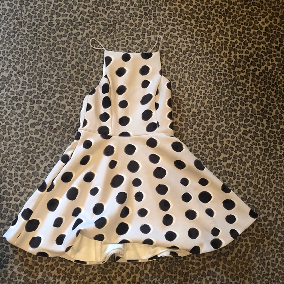 Keepsake the label dress! M - Picture 2 of 4